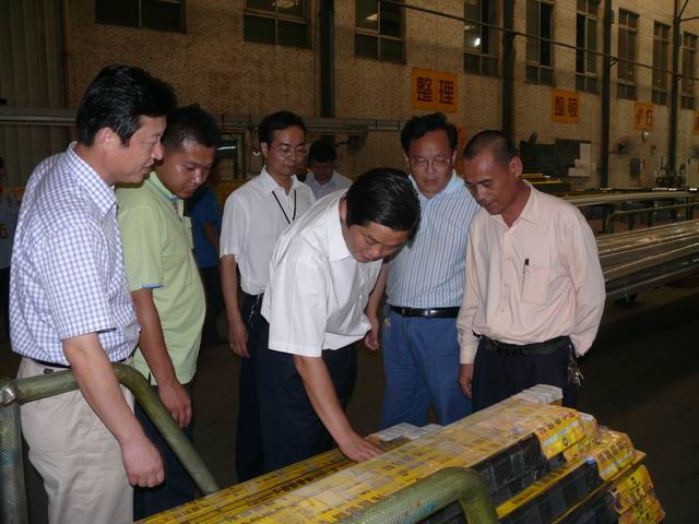 江苏沛县冯县长一行到公司考察-伟昌铝材