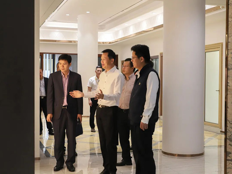 南海区政府向导一行莅临pg电子模拟器集团调研考察（二）